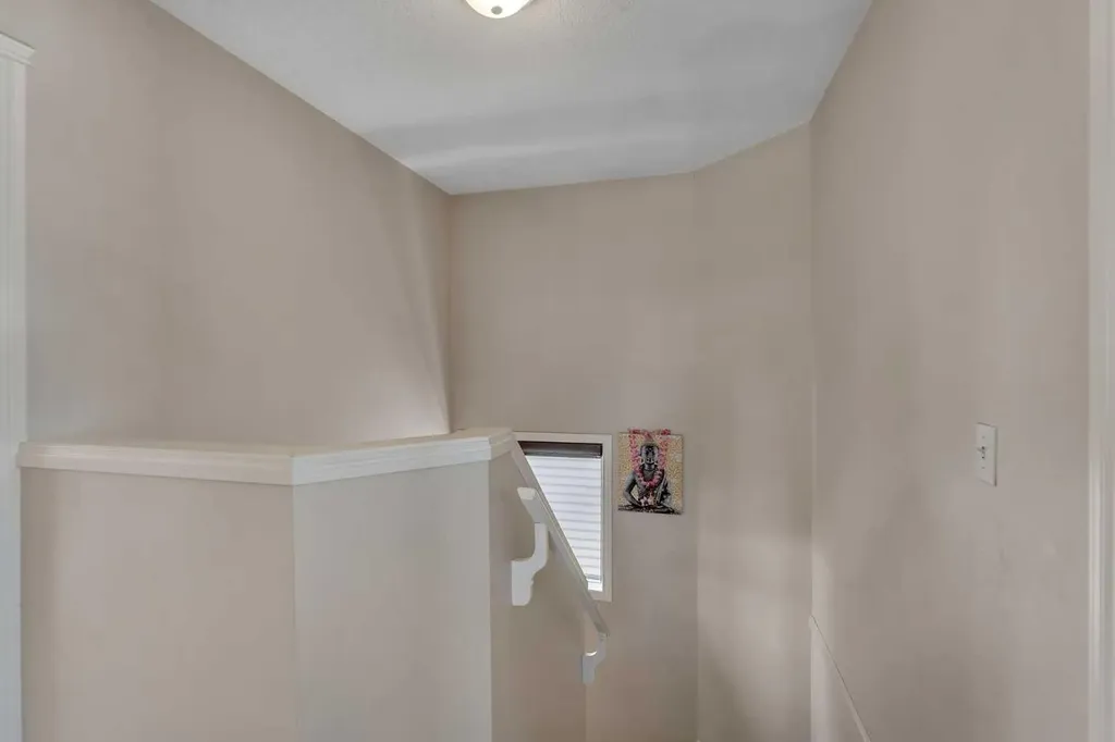 92 Taradale Drive NE Calgary AB T3J 4W7