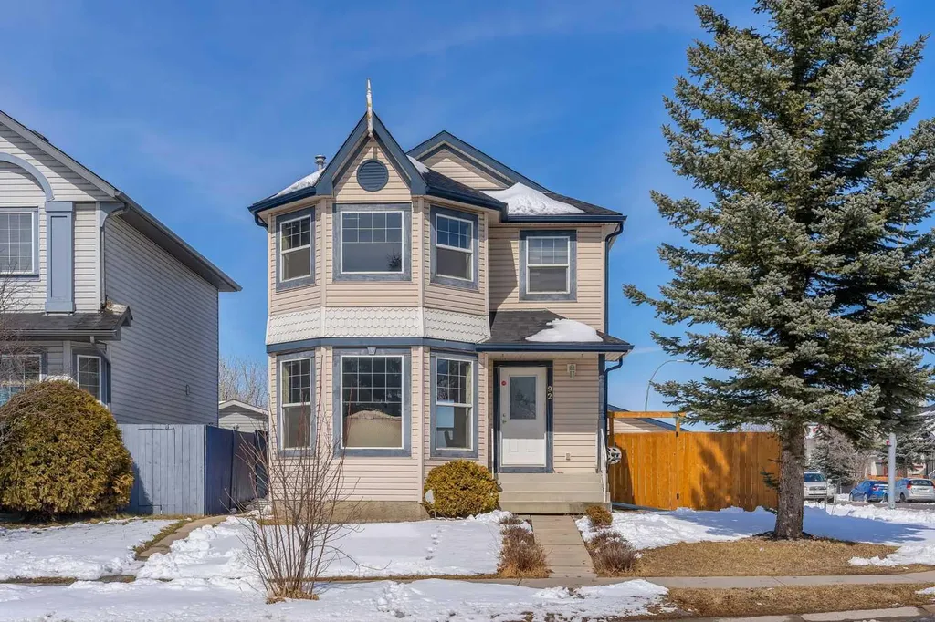 92 Taradale Drive NE Calgary AB T3J 4W7