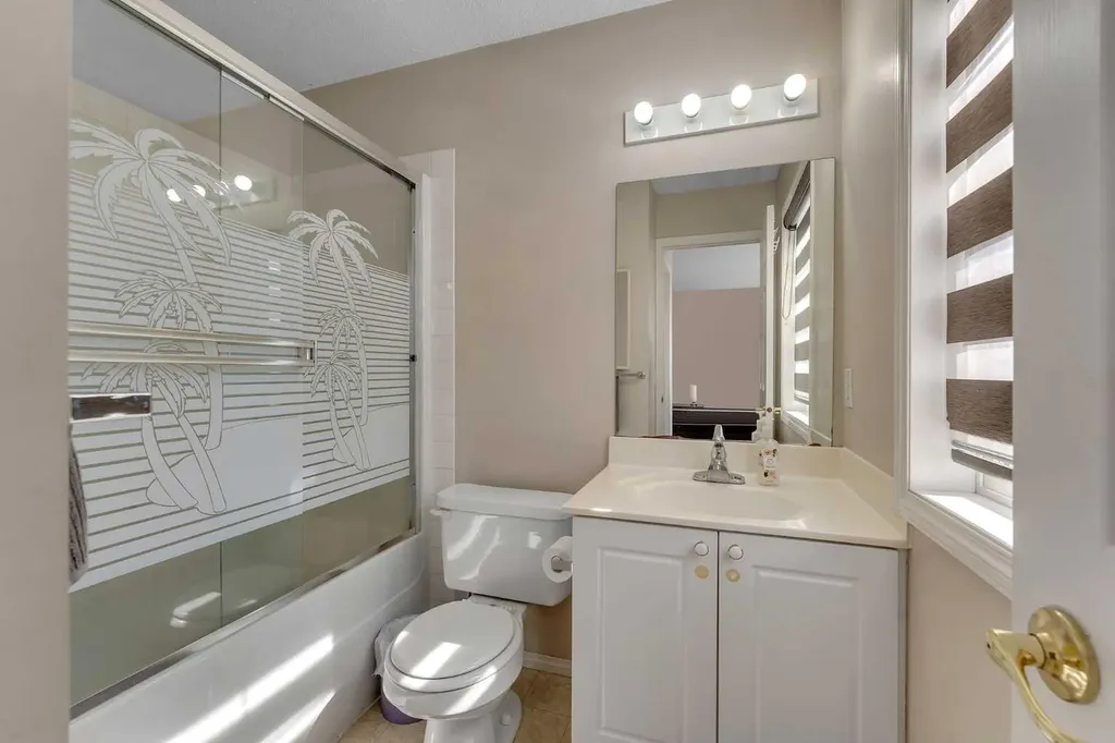 92 Taradale Drive NE Calgary AB T3J 4W7