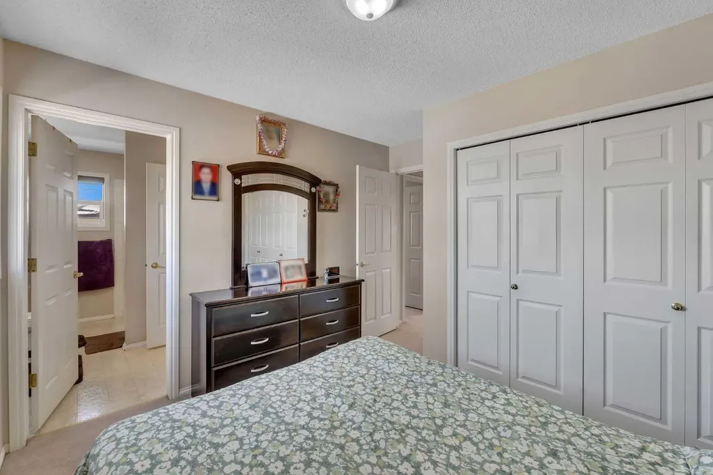 92 Taradale Drive NE Calgary AB T3J 4W7