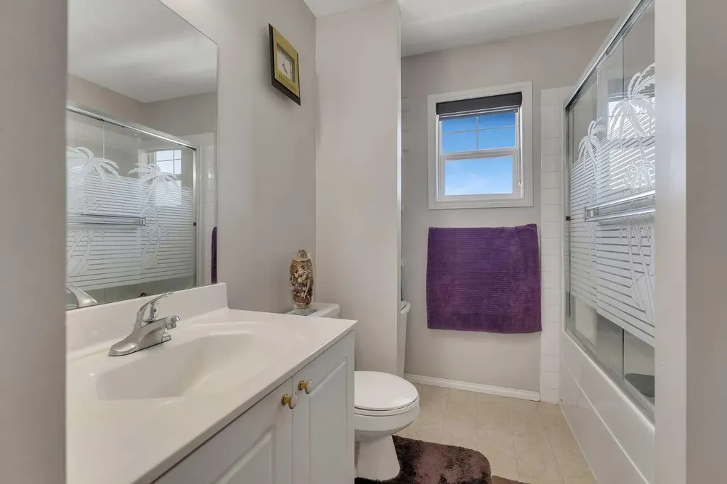 92 Taradale Drive NE Calgary AB T3J 4W7