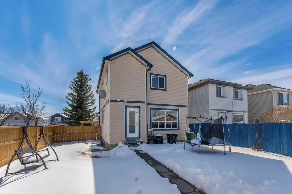 92 Taradale Drive NE Calgary AB T3J 4W7