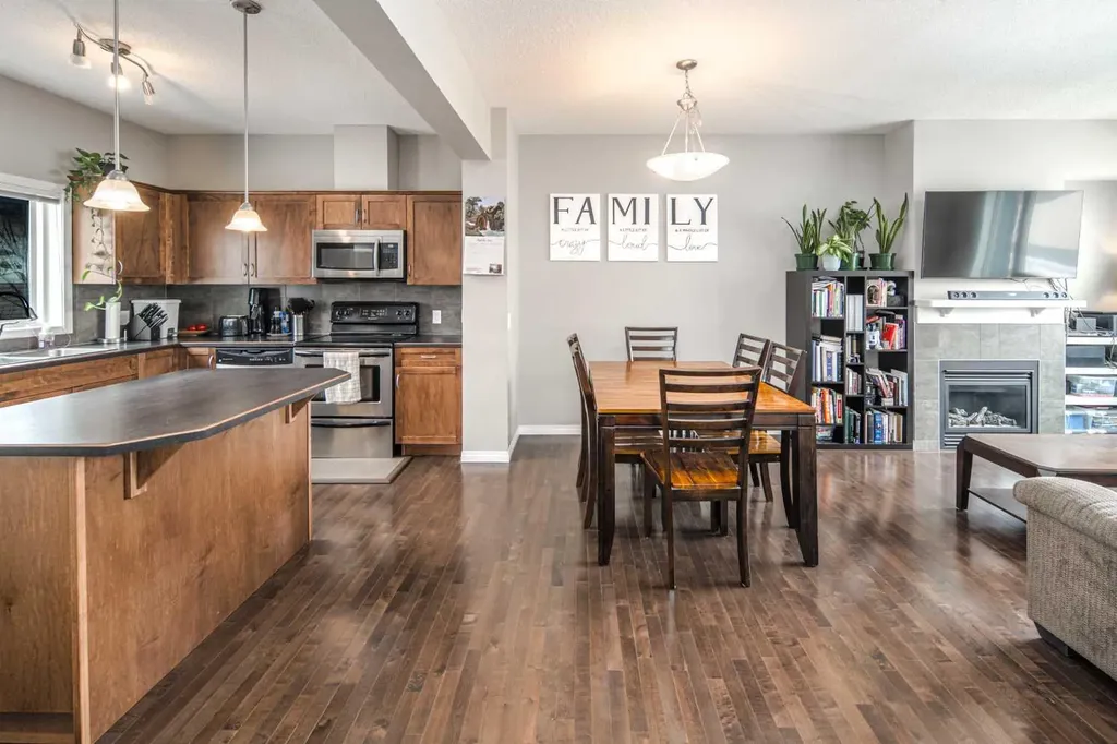 159 Kincora Heath NW Calgary AB T3R 0G6