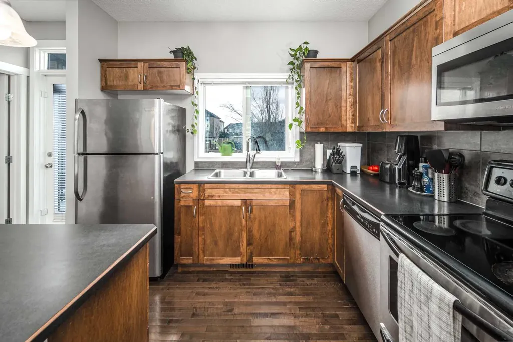 159 Kincora Heath NW Calgary AB T3R 0G6