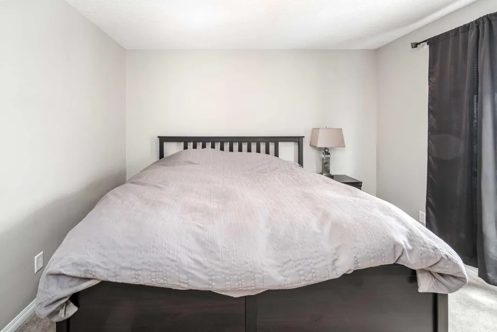 159 Kincora Heath NW Calgary AB T3R 0G6