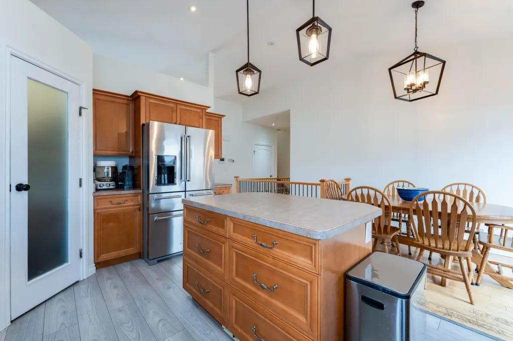 1258 1 Avenue NW Drumheller AB T0J0Y1
