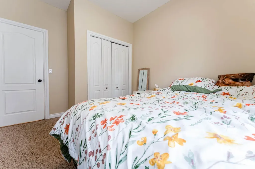 1258 1 Avenue NW Drumheller AB T0J0Y1