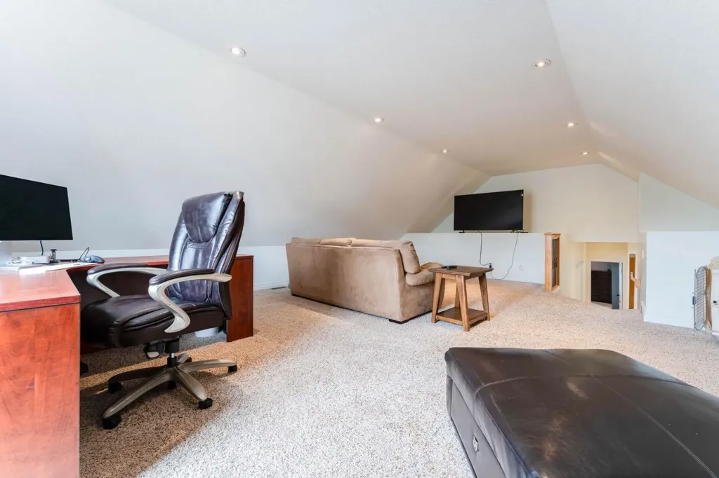 1258 1 Avenue NW Drumheller AB T0J0Y1
