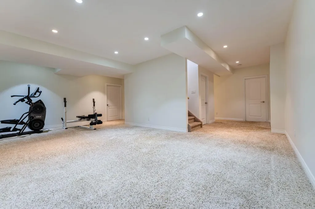 1258 1 Avenue NW Drumheller AB T0J0Y1