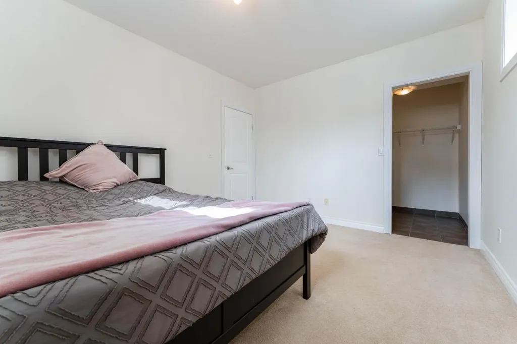 1258 1 Avenue NW Drumheller AB T0J0Y1