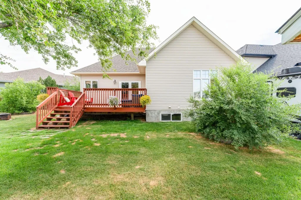 1258 1 Avenue NW Drumheller AB T0J0Y1