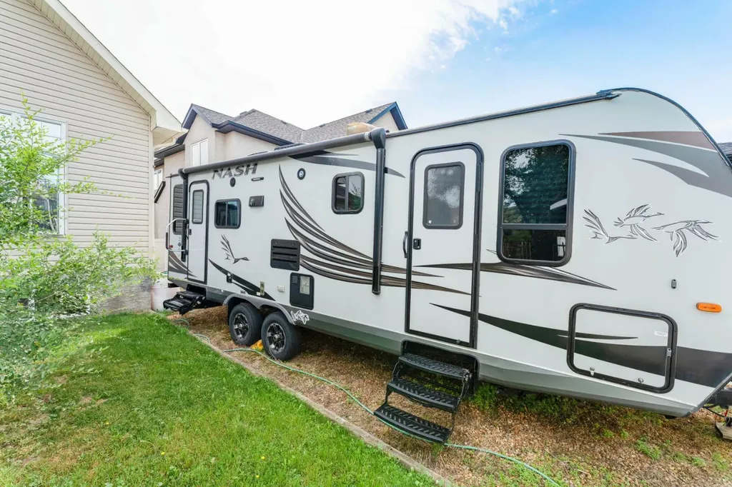 1258 1 Avenue NW Drumheller AB T0J0Y1