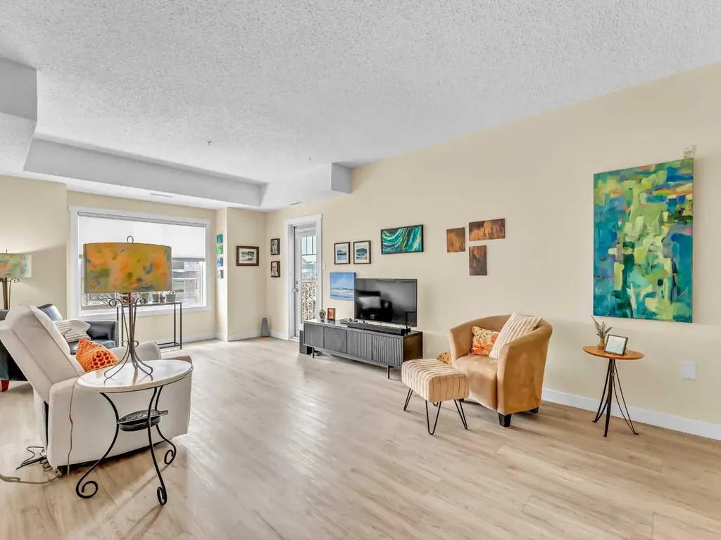 194 Sunrise Circle SW Medicine Hat AB T1B4P4
