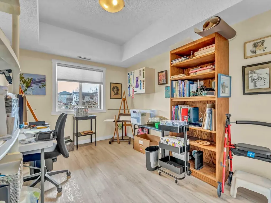 194 Sunrise Circle SW Medicine Hat AB T1B4P4