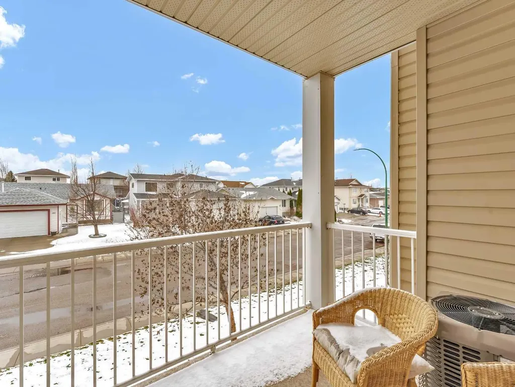 194 Sunrise Circle SW Medicine Hat AB T1B4P4