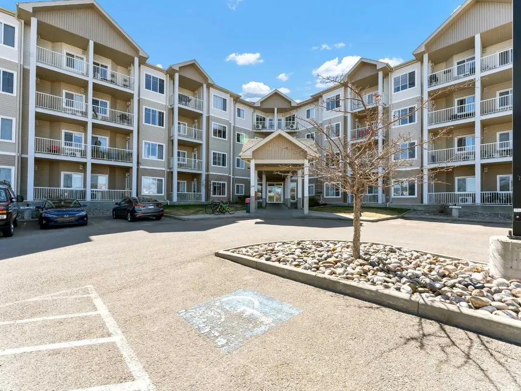 194 Sunrise Circle SW Medicine Hat AB T1B4P4