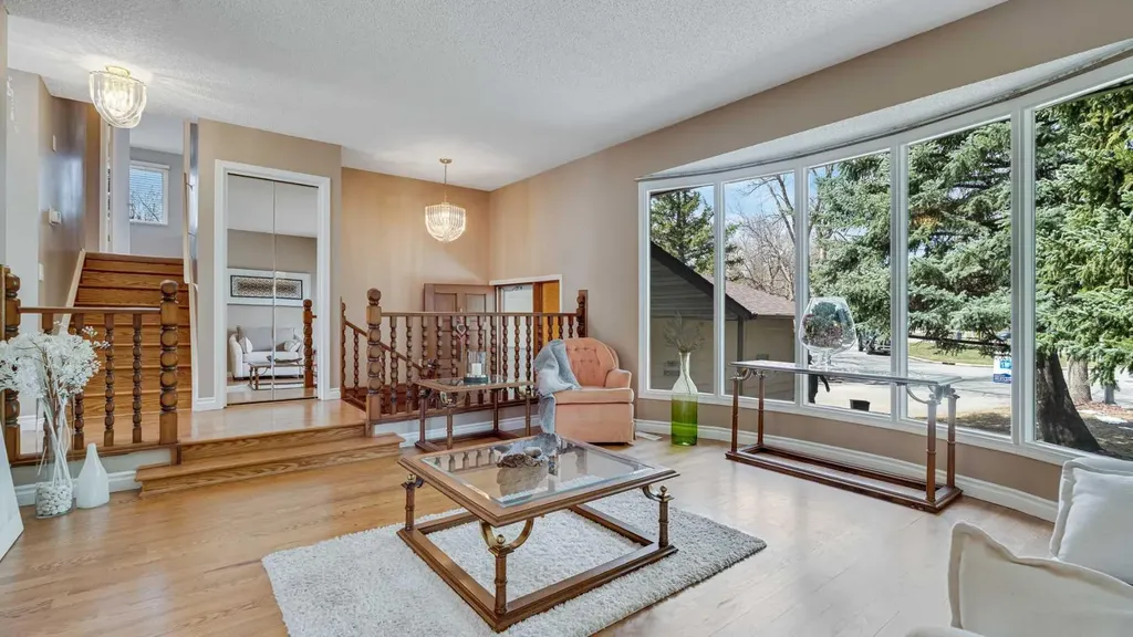504 Suntree Place Okotoks AB T1S 1B9