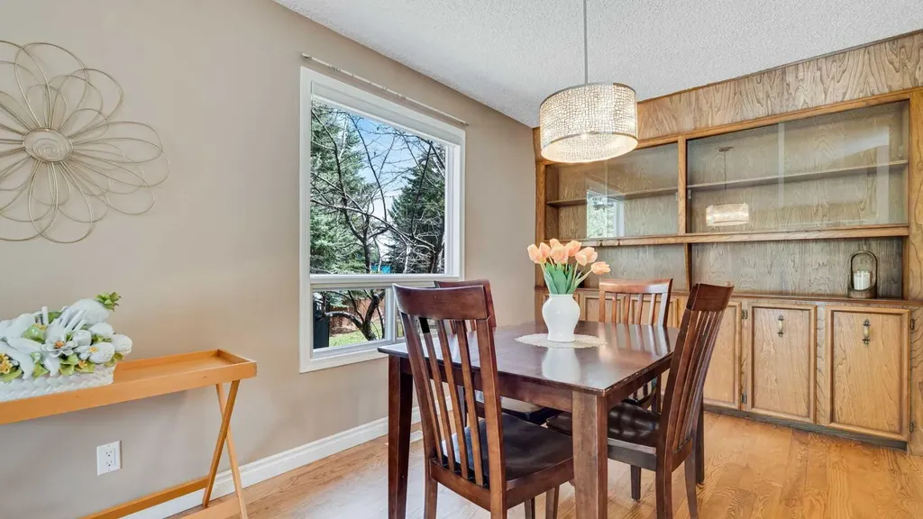 504 Suntree Place Okotoks AB T1S 1B9