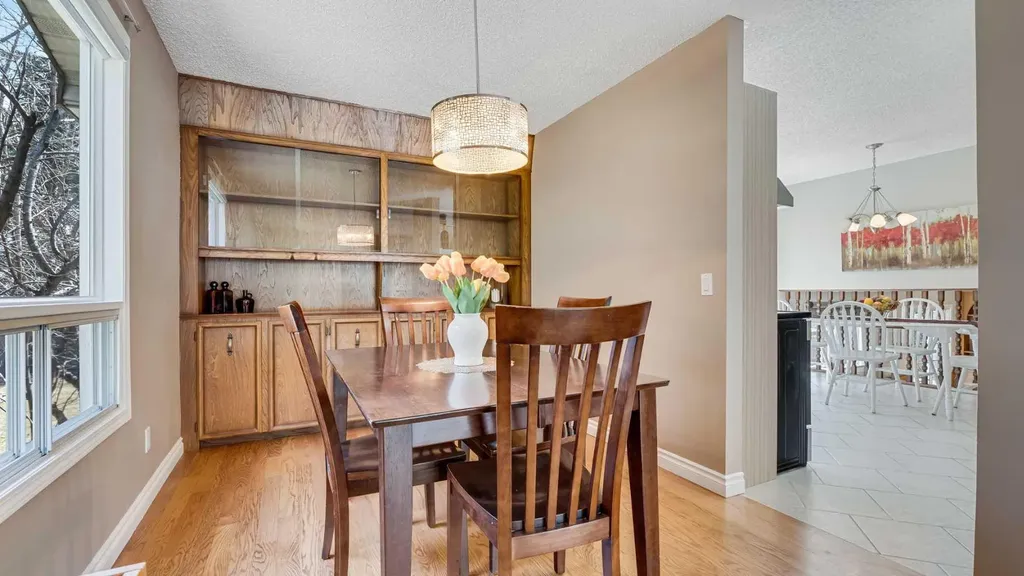 504 Suntree Place Okotoks AB T1S 1B9