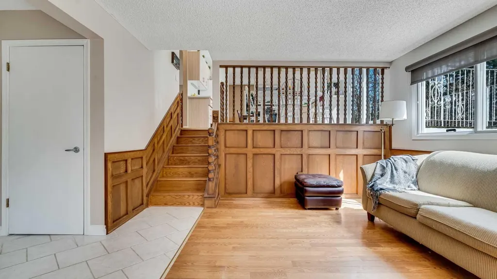 504 Suntree Place Okotoks AB T1S 1B9
