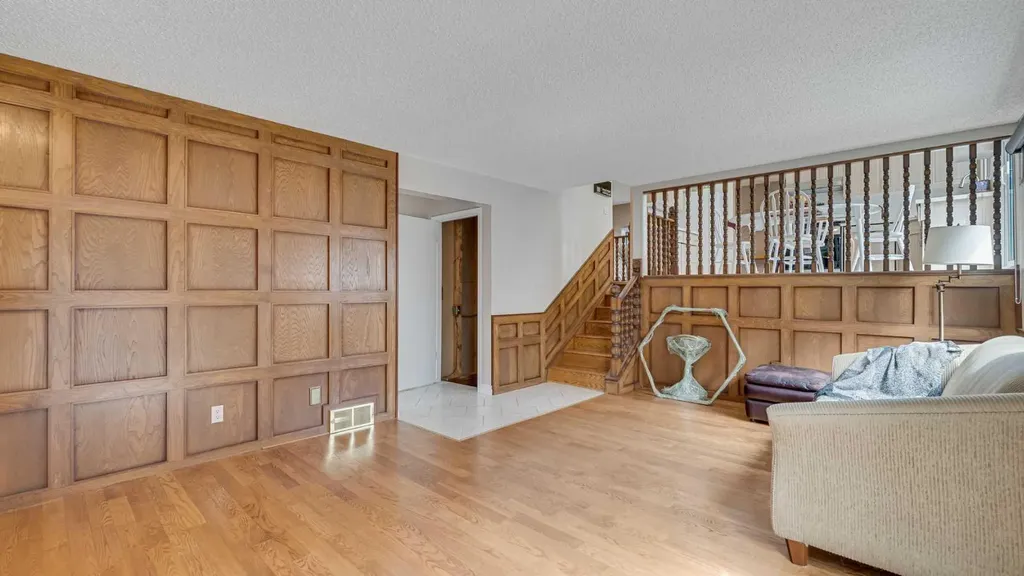 504 Suntree Place Okotoks AB T1S 1B9