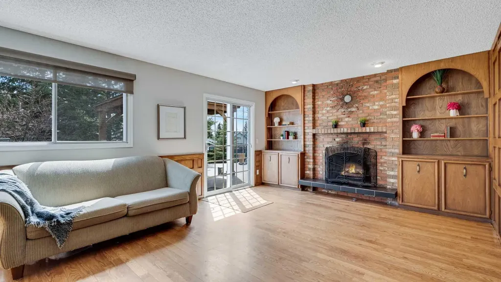 504 Suntree Place Okotoks AB T1S 1B9