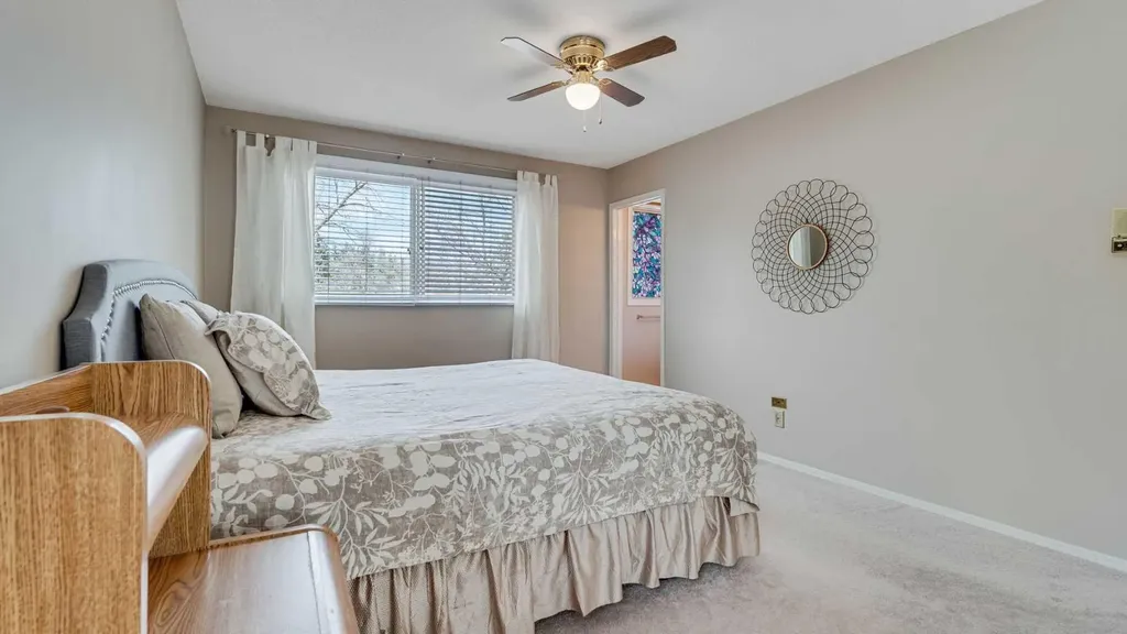 504 Suntree Place Okotoks AB T1S 1B9