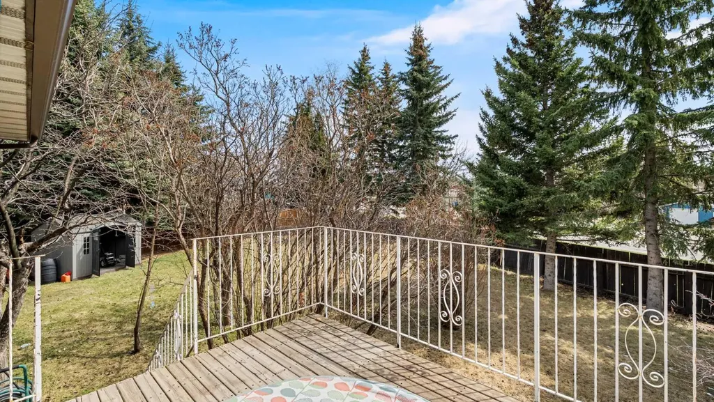 504 Suntree Place Okotoks AB T1S 1B9
