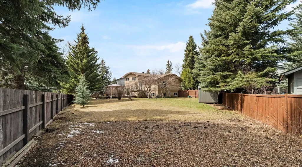 504 Suntree Place Okotoks AB T1S 1B9