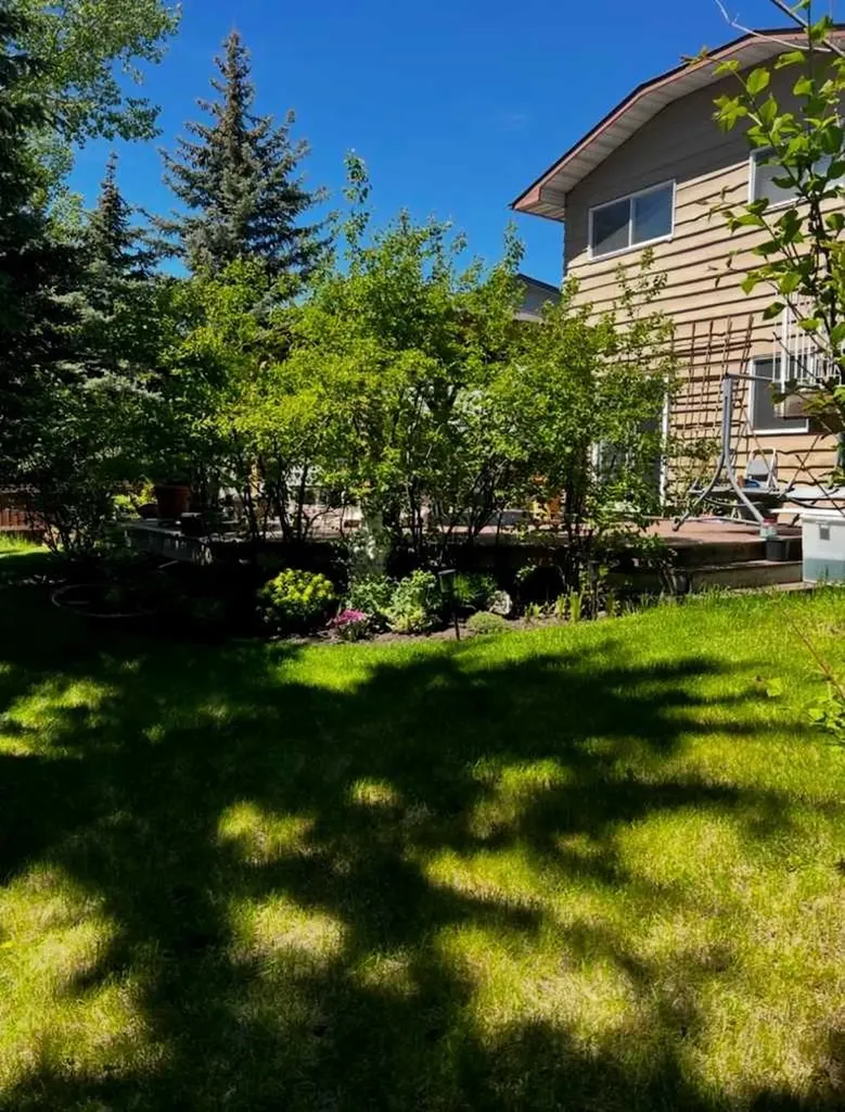 504 Suntree Place Okotoks AB T1S 1B9