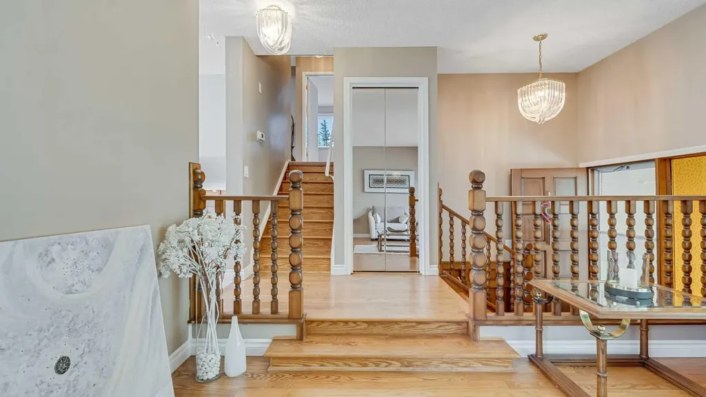 504 Suntree Place Okotoks AB T1S 1B9