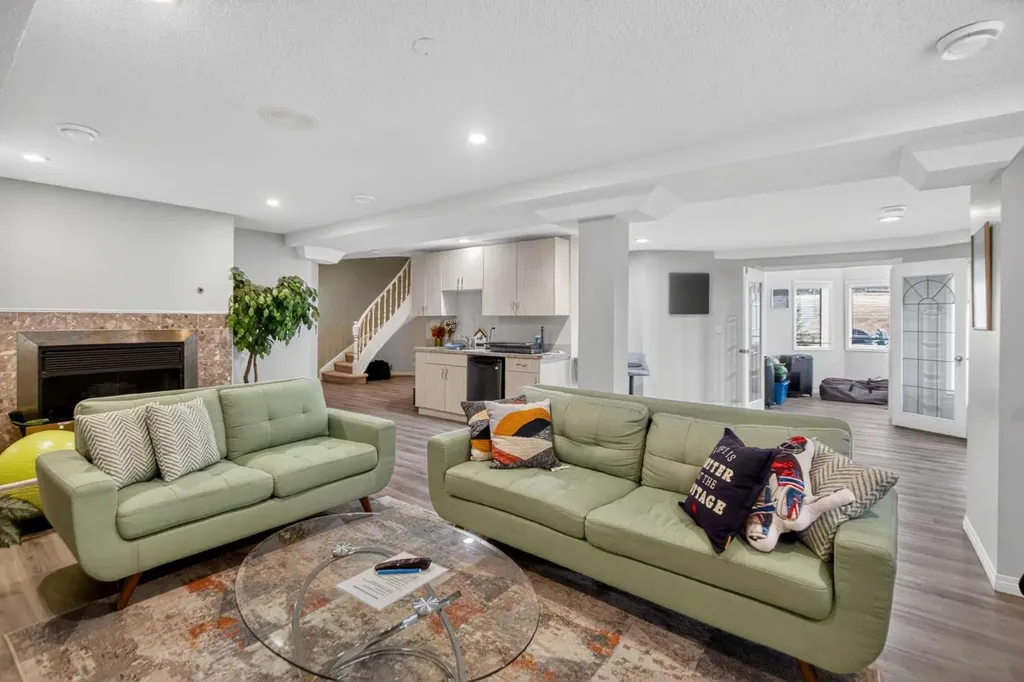 45 Country Lane Drive Rural Rocky View County AB T2P 2G5