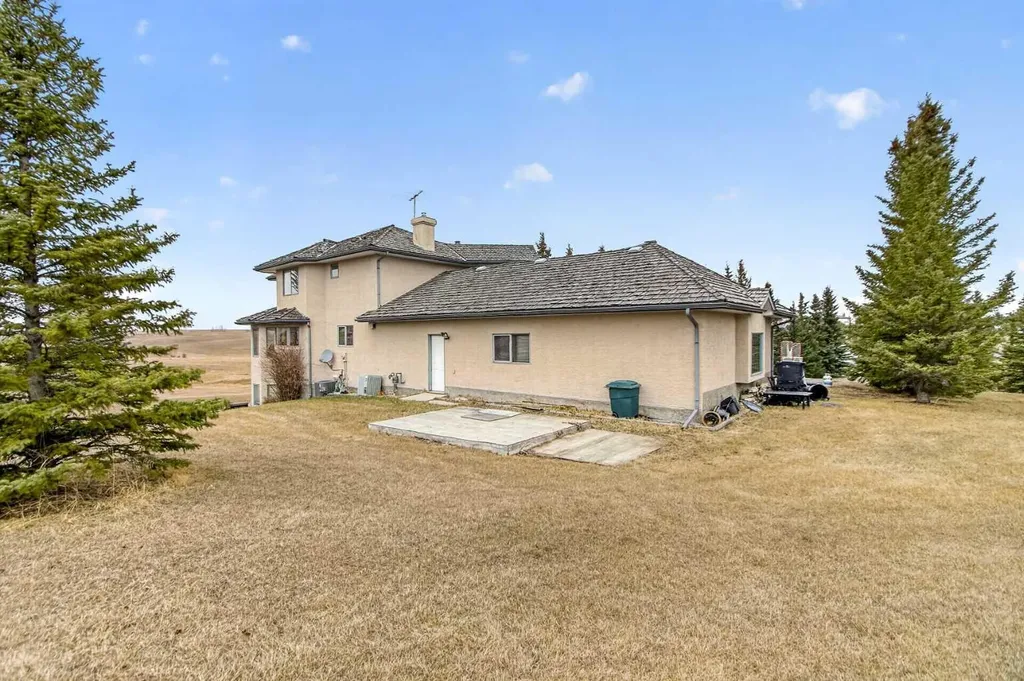 45 Country Lane Drive Rural Rocky View County AB T2P 2G5