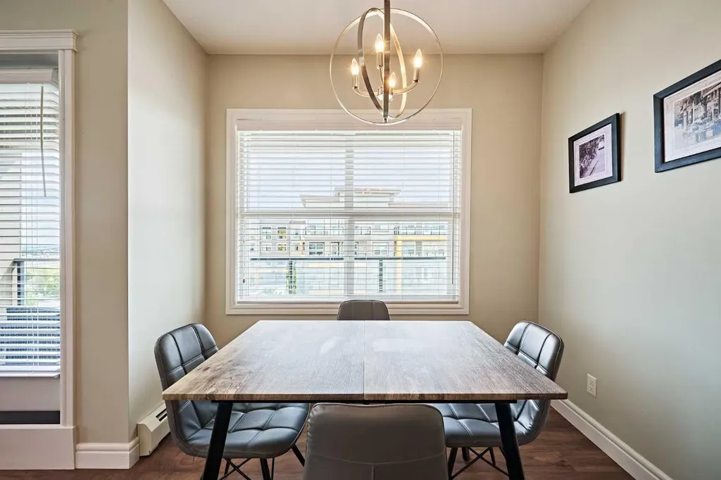 19621 40 Street SE Calgary AB T3M 3B2