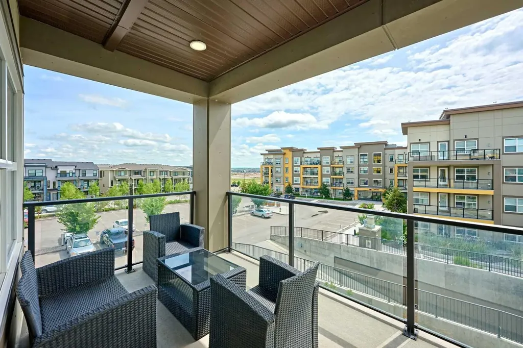 19621 40 Street SE Calgary AB T3M 3B2