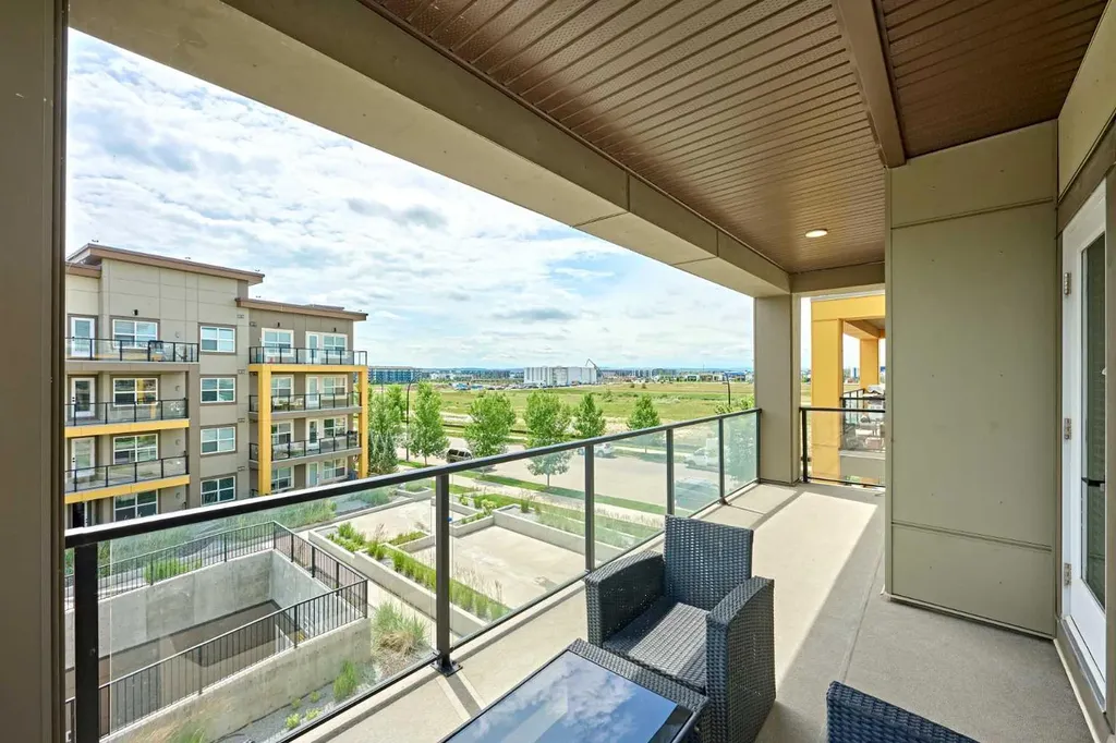 19621 40 Street SE Calgary AB T3M 3B2