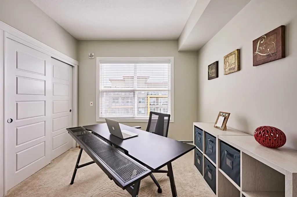19621 40 Street SE Calgary AB T3M 3B2