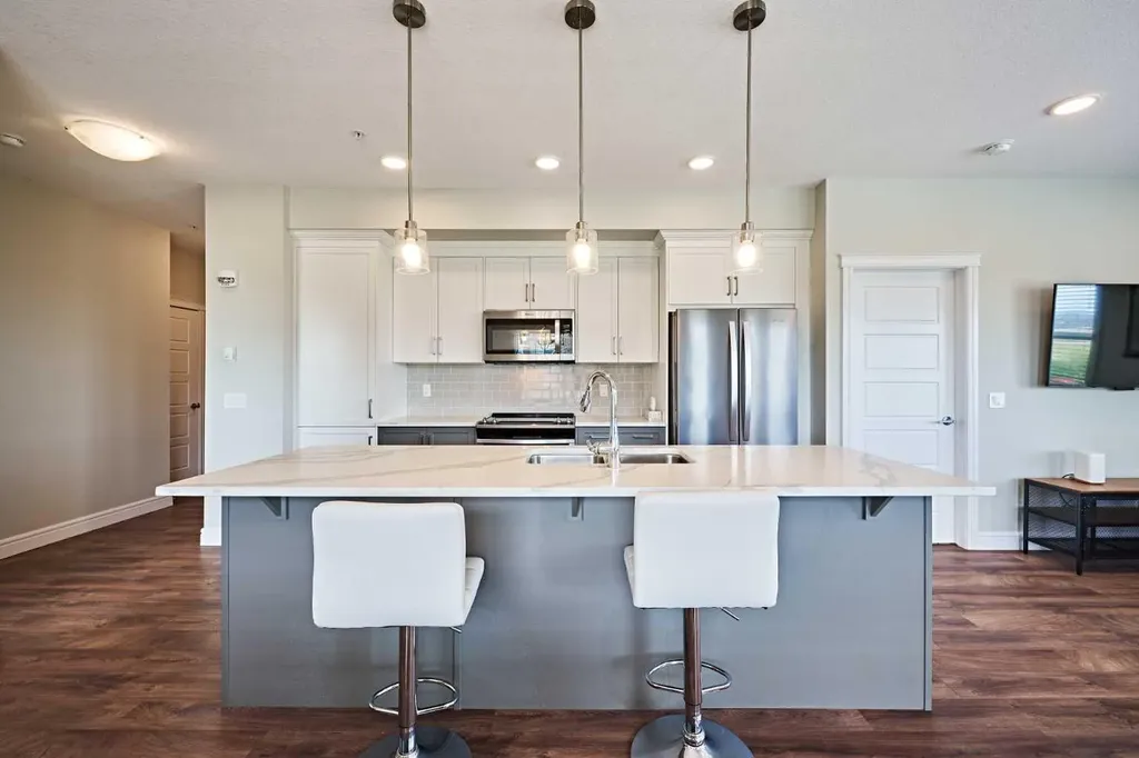 19621 40 Street SE Calgary AB T3M 3B2