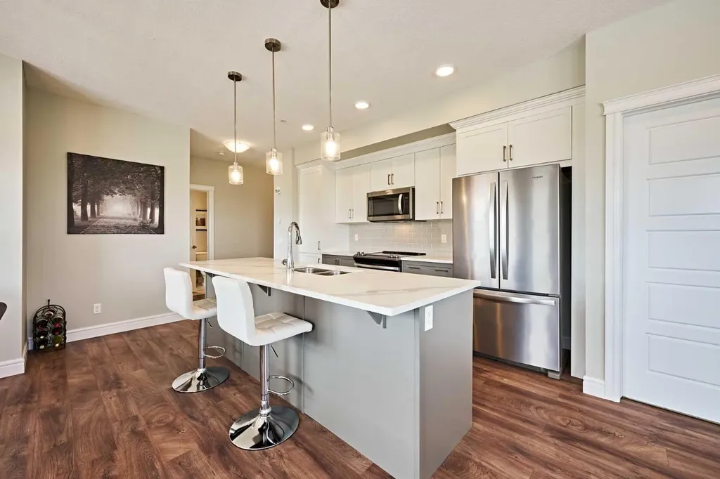 19621 40 Street SE Calgary AB T3M 3B2