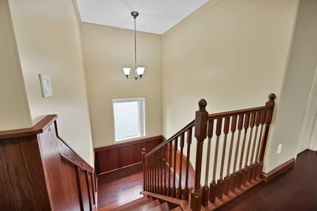 10 Bridlerange Circle SW Calgary AB T2Y5H4