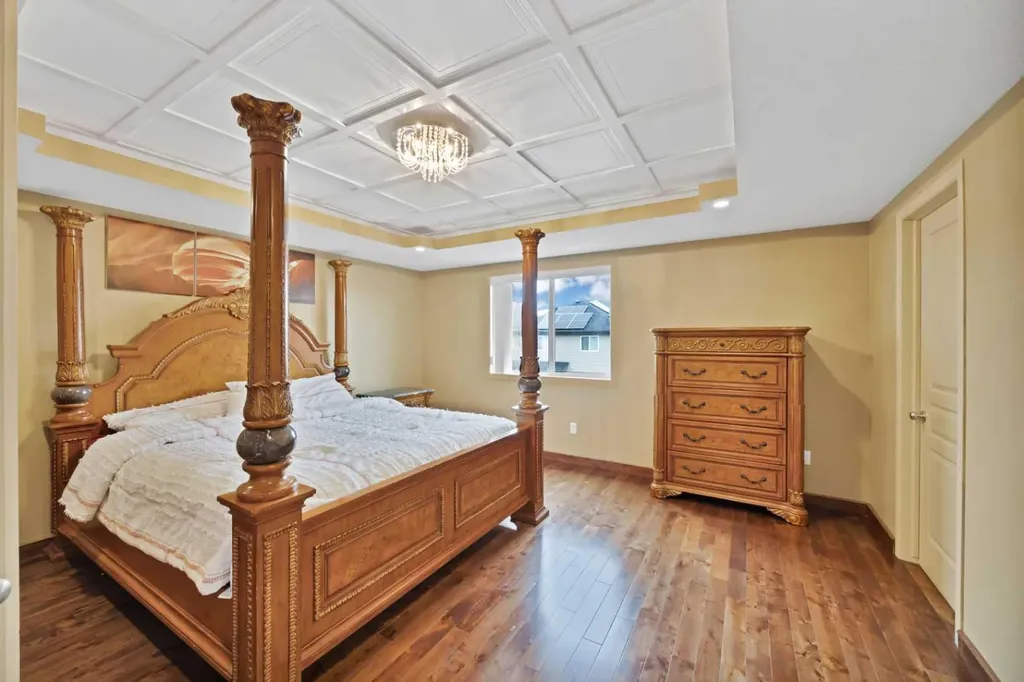 10 Bridlerange Circle SW Calgary AB T2Y5H4