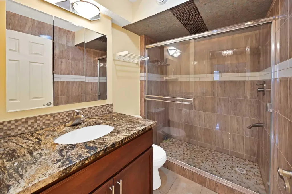 10 Bridlerange Circle SW Calgary AB T2Y5H4