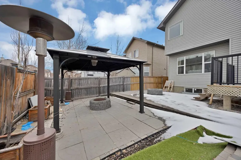 10 Bridlerange Circle SW Calgary AB T2Y5H4