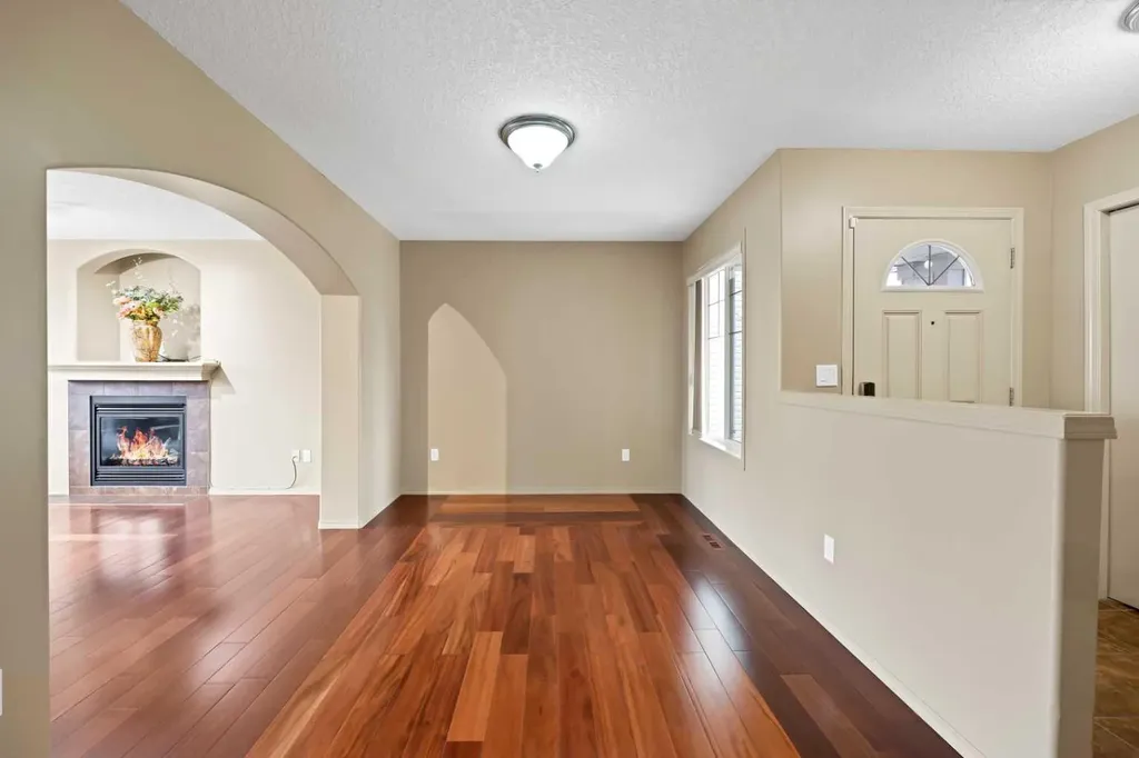 10 Bridlerange Circle SW Calgary AB T2Y5H4