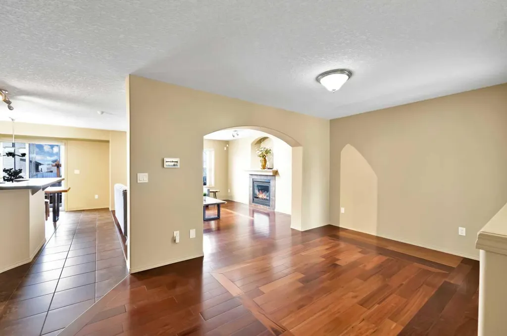 10 Bridlerange Circle SW Calgary AB T2Y5H4