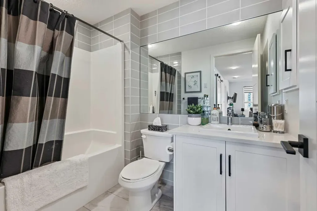350 Livingston Common NE Calgary AB T3P 1M5