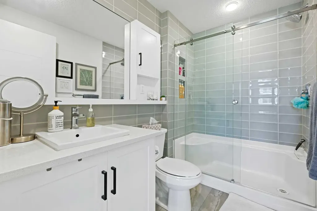 350 Livingston Common NE Calgary AB T3P 1M5