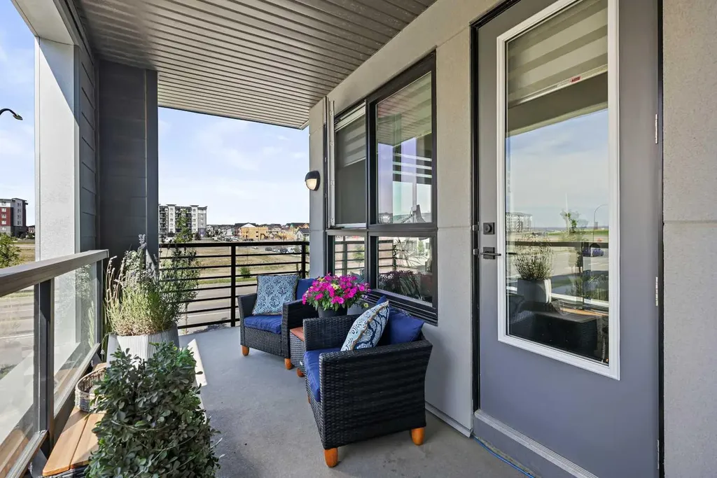 350 Livingston Common NE Calgary AB T3P 1M5