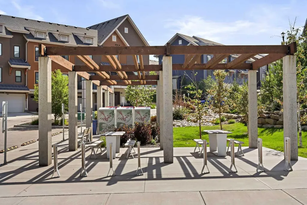 350 Livingston Common NE Calgary AB T3P 1M5