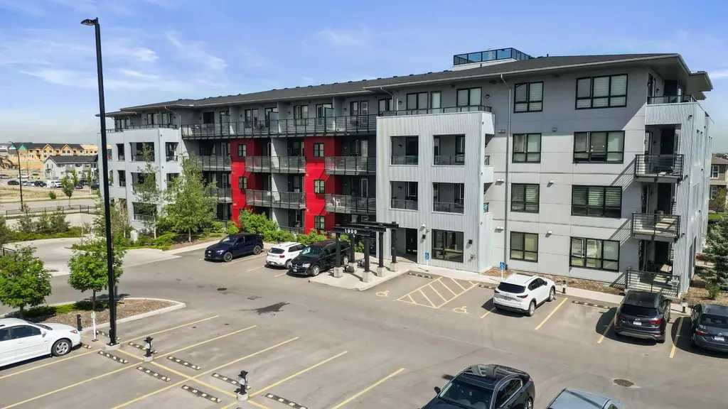 350 Livingston Common NE Calgary AB T3P 1M5